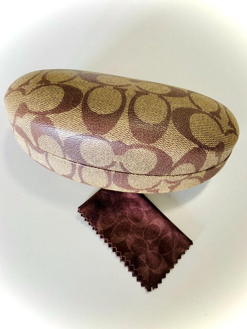Coach Glasses Clamshell Case in Monogram Print (includes microfibre cloth)